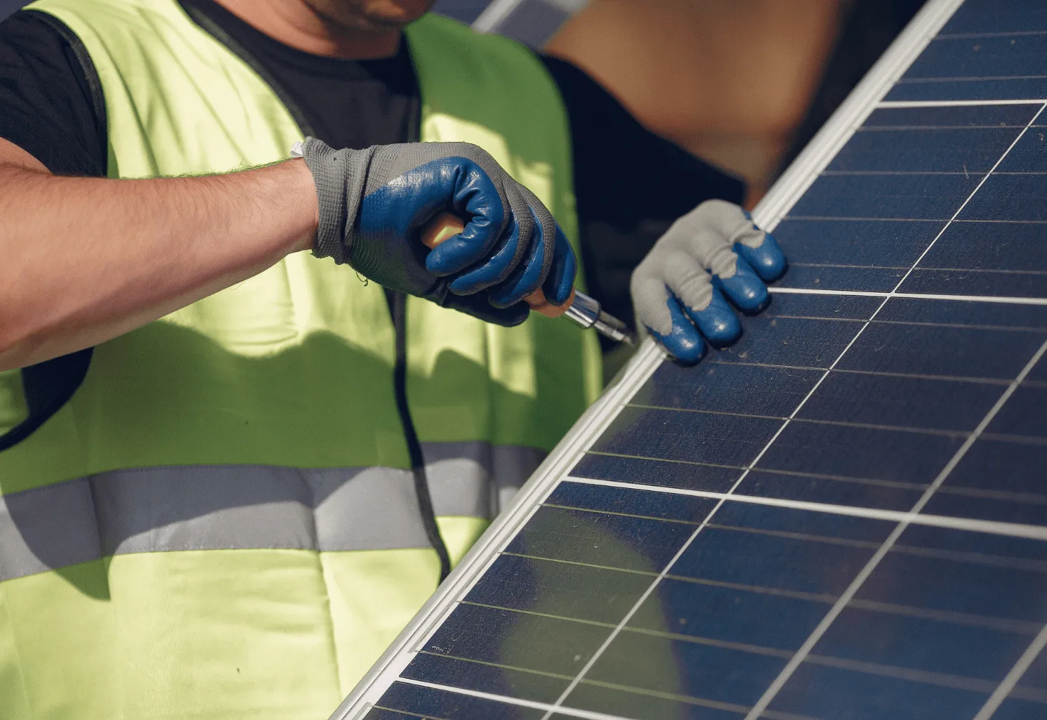 BCS serve for Reolink solar panel installation in Austin, TX
